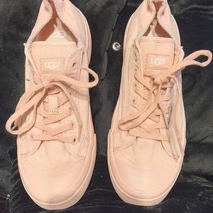 Woman's Ugg Canvas Sneakers Size 7